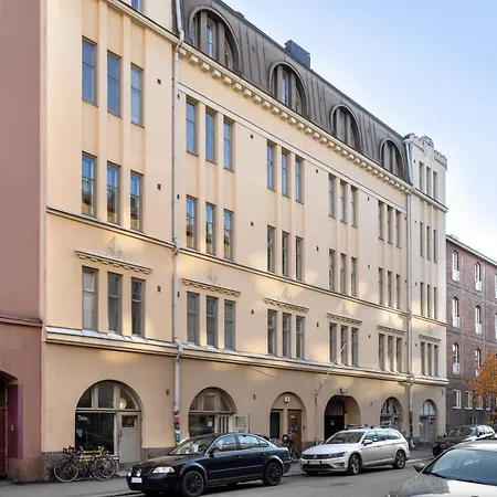Wehost Punavuorenkatu 4